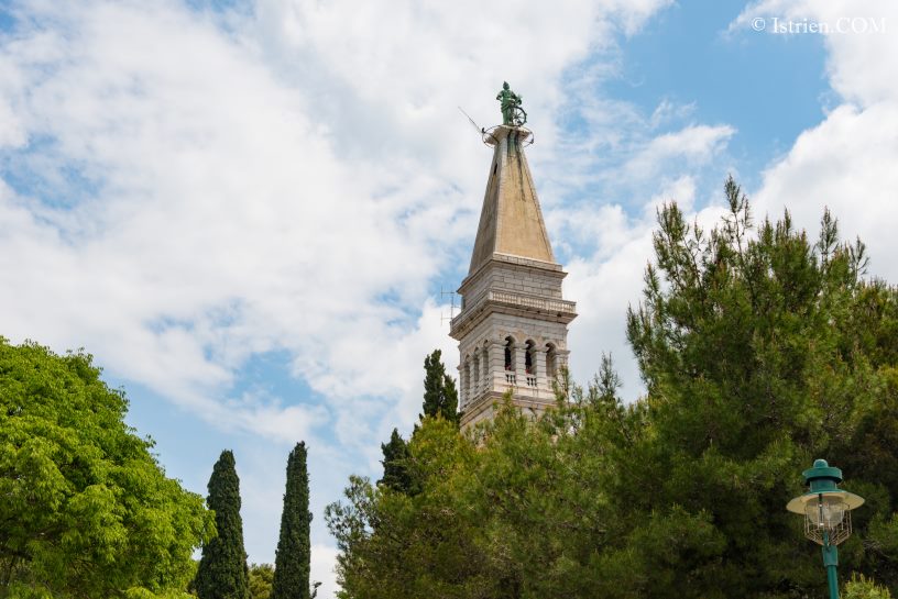 Blick zum Kirchturm von St. Euphemia - Rovinj